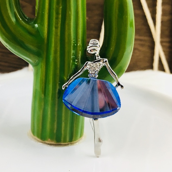 ‼️5 for $25 SALE‼️ Mini Ballerina RhinestoneBrooch - Picture 4 of 8